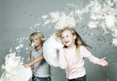 Флешмоб «Битва подушками» :: Афиша :: Мосгорпарк